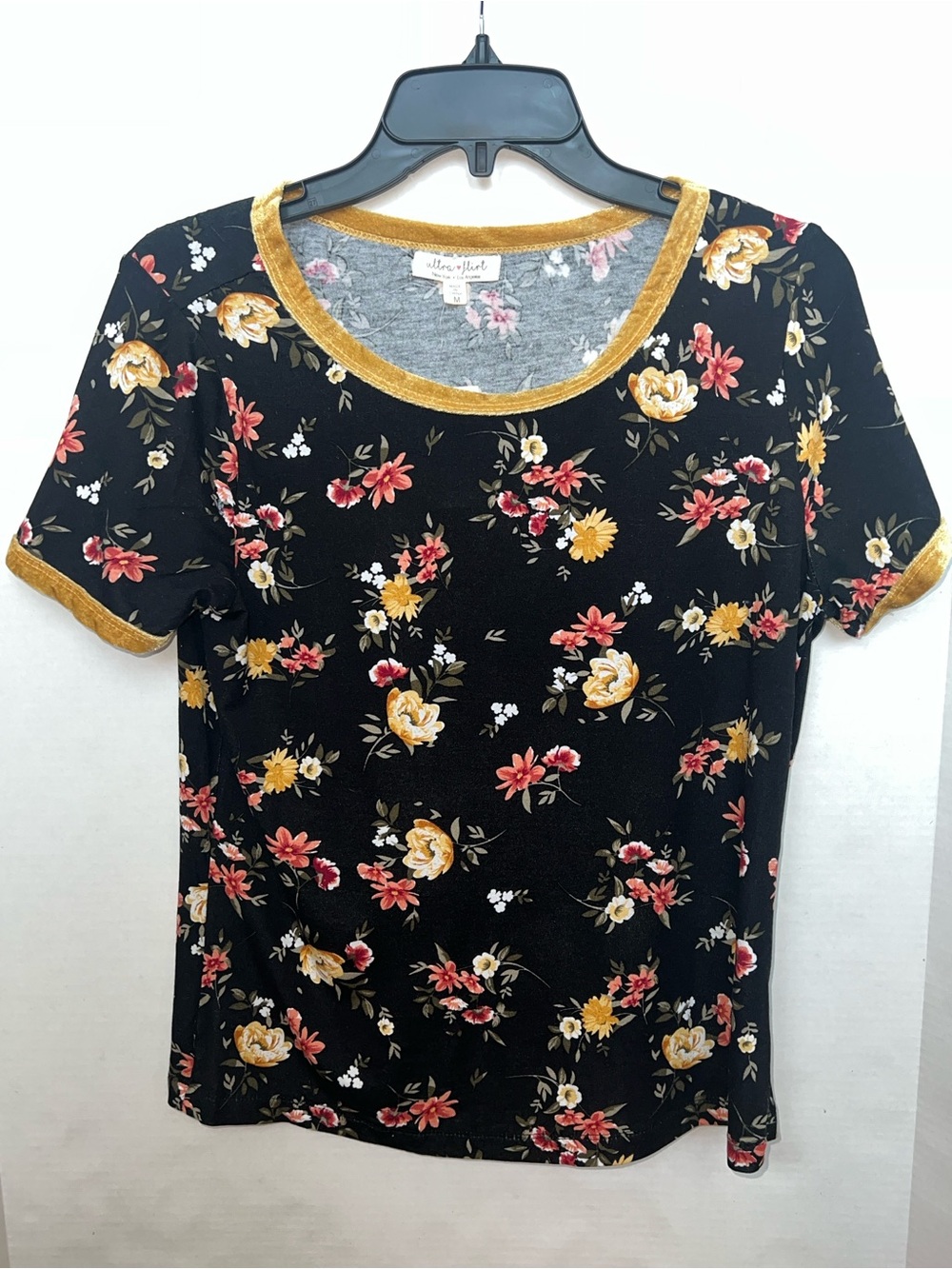 Ultra Flirt Women's Floral Crewneck Tee with Yellow Velvet Trim Black Size M
